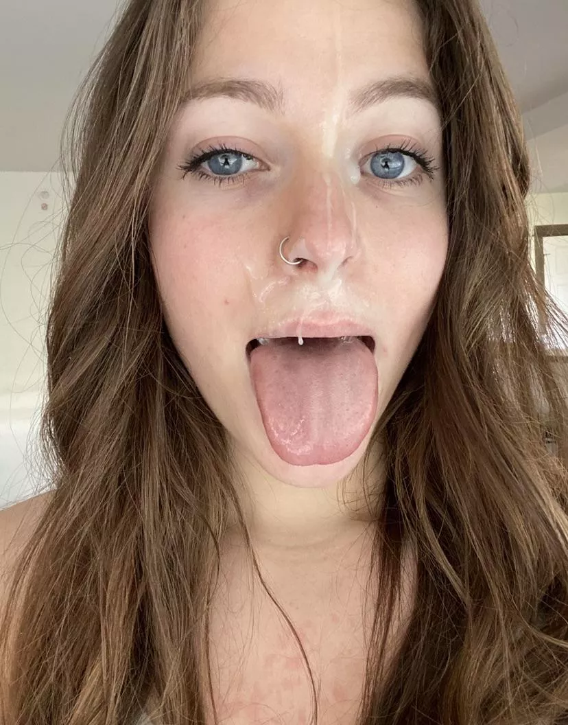 I wish I could go out in public like this, cum makes me feel so pretty