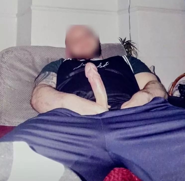 Inbox me pics of your wives and i will cum trib them Inbox me pics of your wives and i will cum trib them