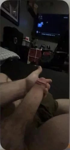 Jus turned 18 a month ago new to this. lmk what you think😼 (this was taken on a ft request) 