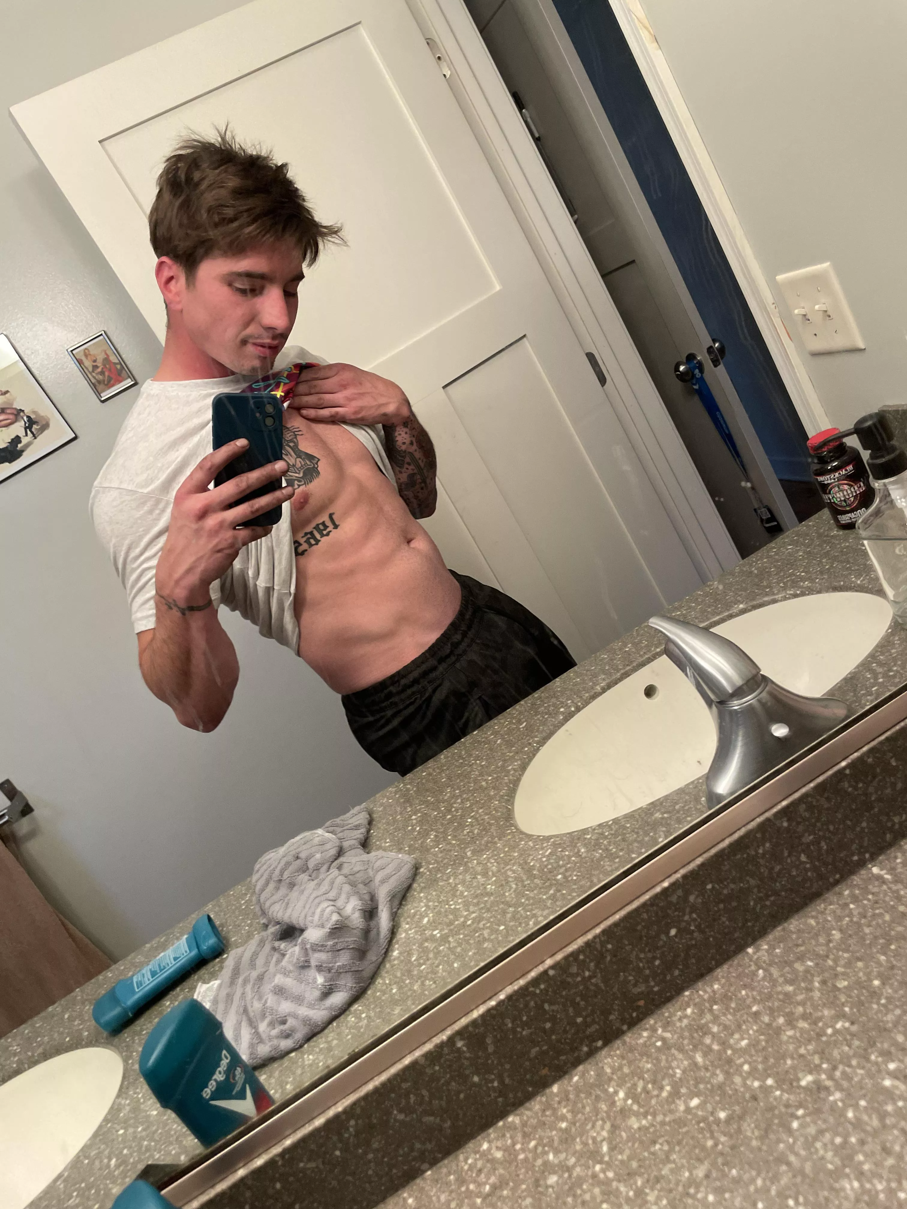 Let’s share nudes ;)