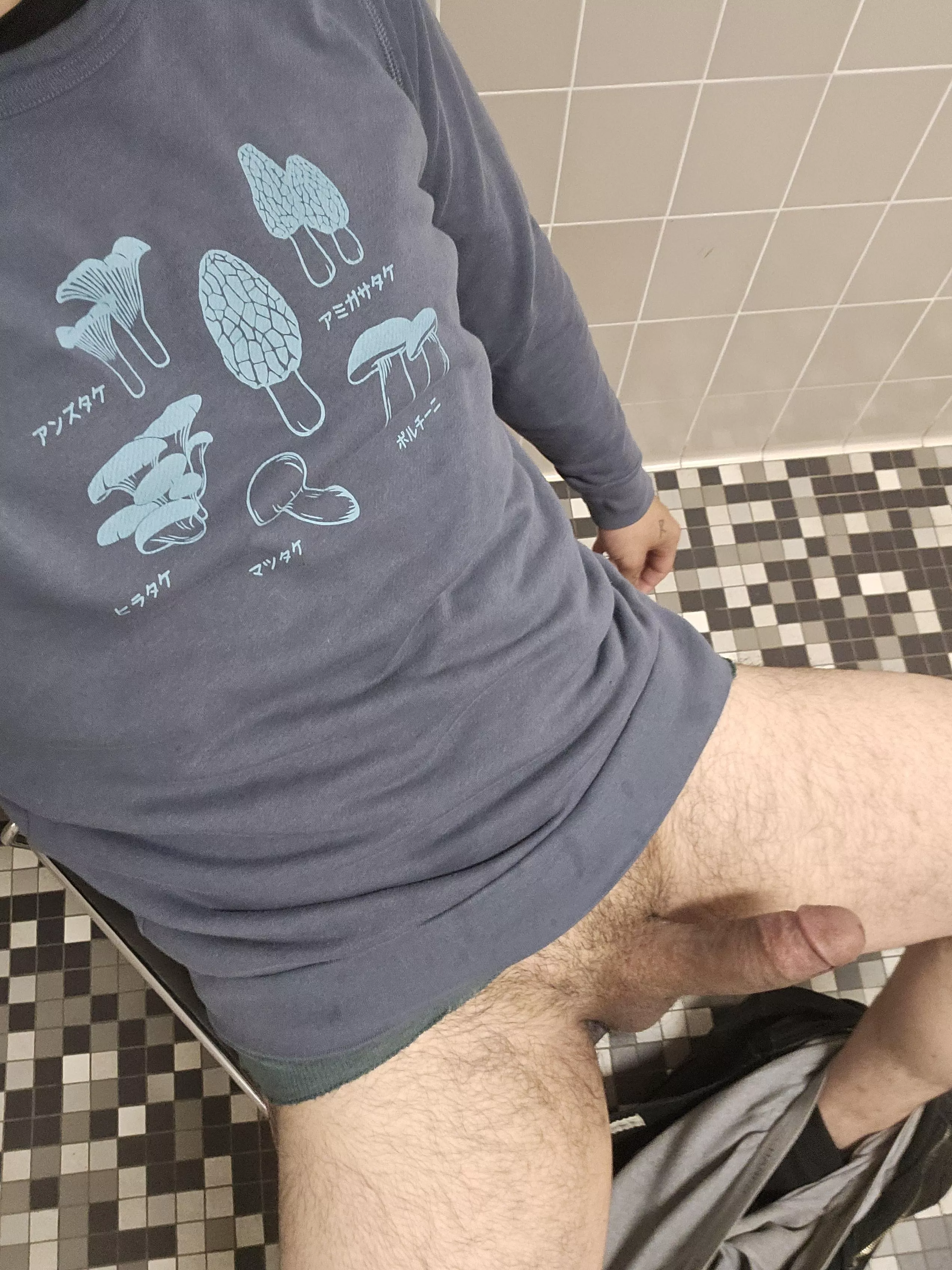 [M] [27] do you have a favorite mushroom?