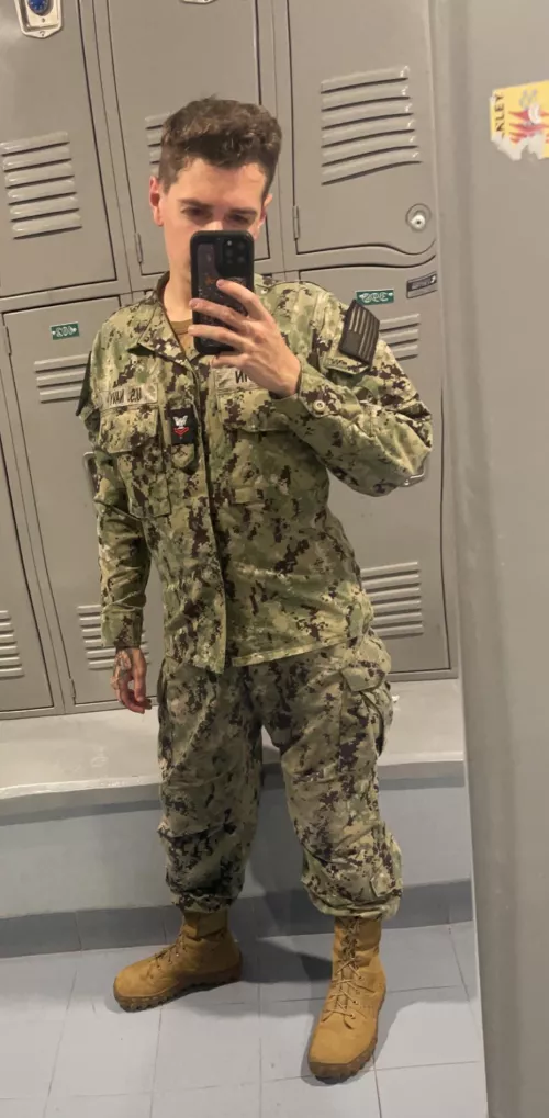 M [28] Bottom. Anyone in Bahrain?