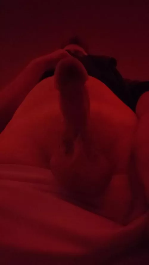 M21, any femboys wanna play fortnite with me 🤭