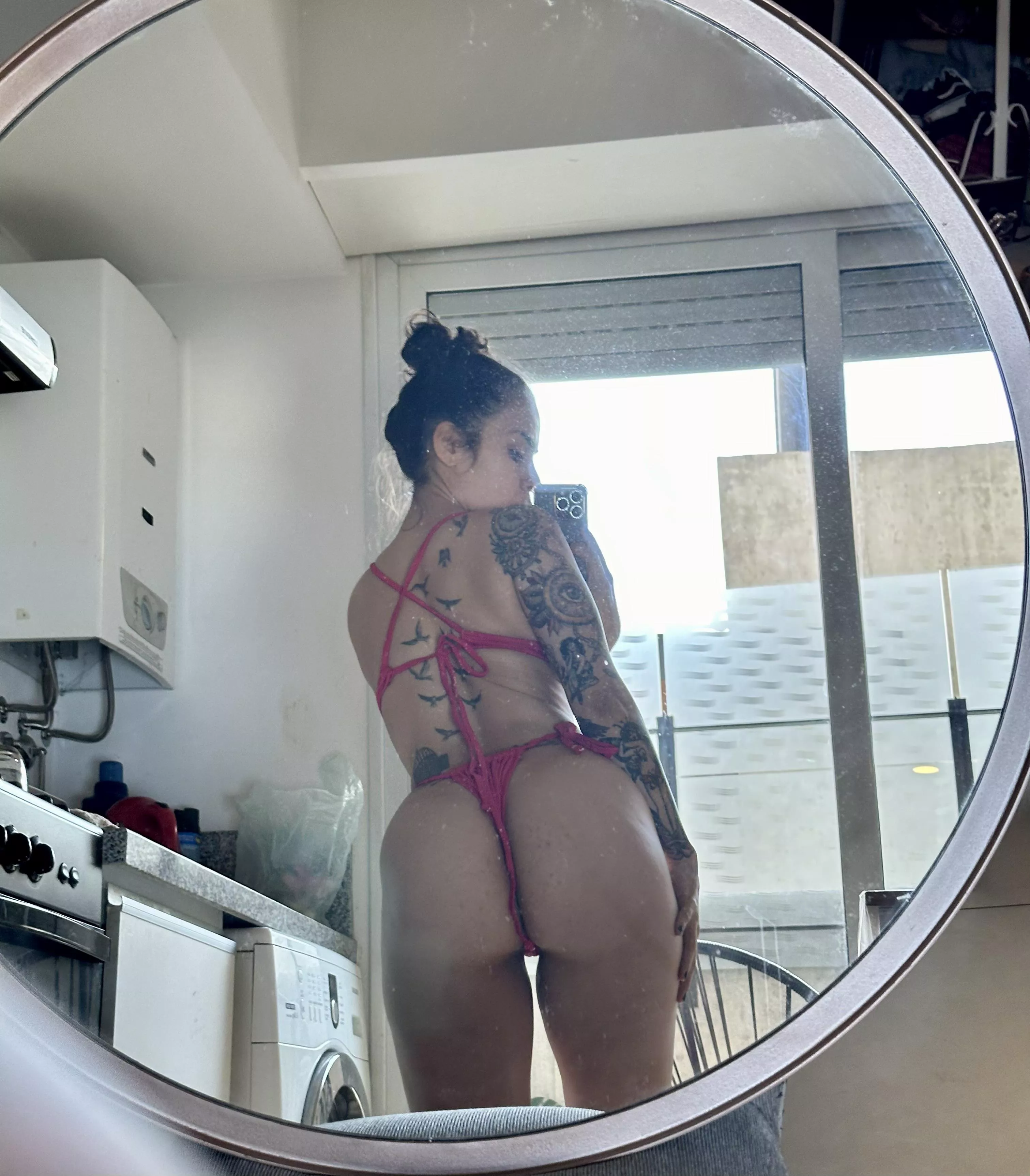 my bubble asks for a spank 