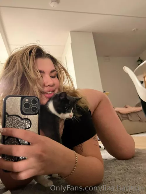 My kitty is always ready to pleasure