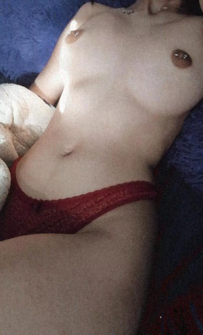 Para los amantes de los piercings en las bubis.🙈💖