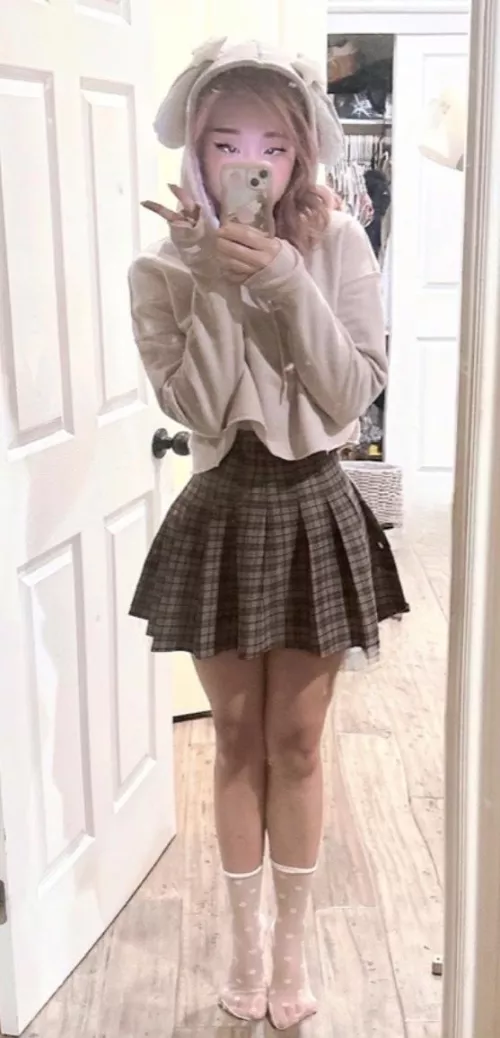 schoolskirts look to good short