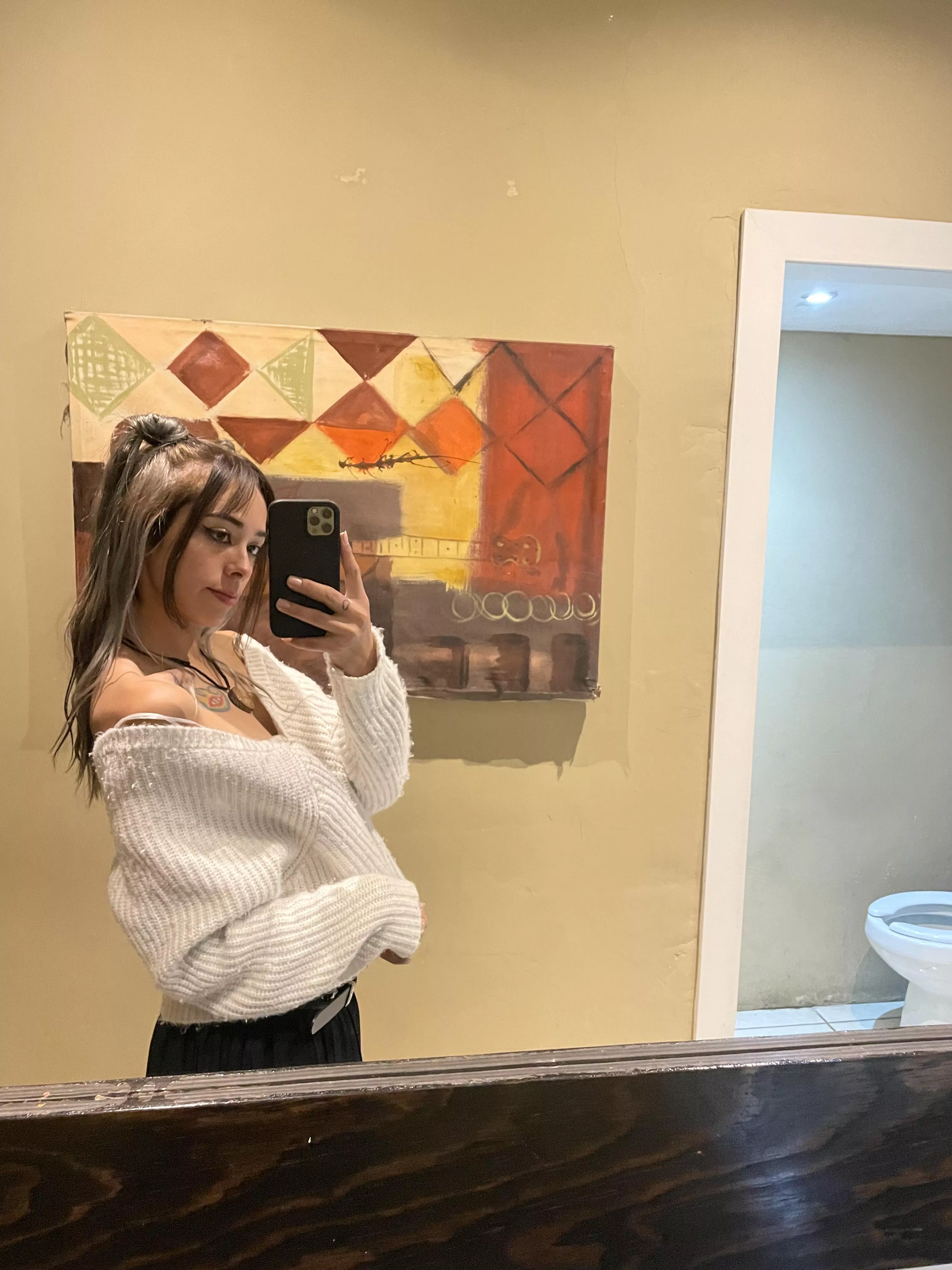 serious question, what makes a woman classy to a man