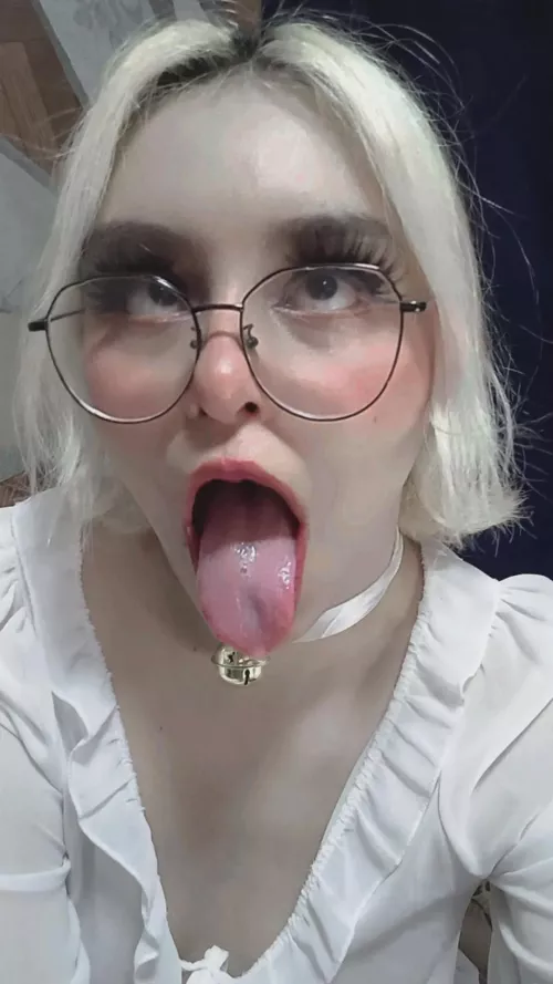 Should I drool all over your cock bby? 💦