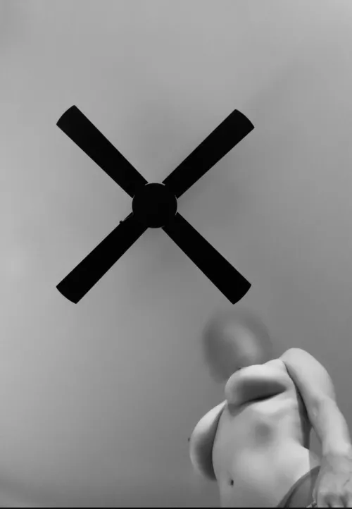 the moon be doin things today 🌙💋