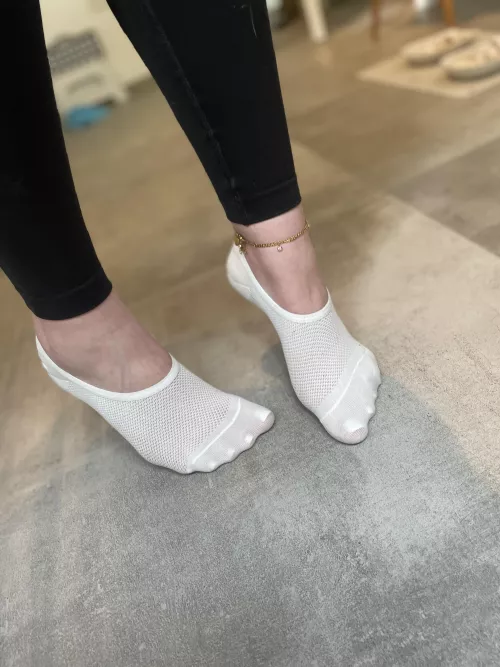 These are my new socks [F]