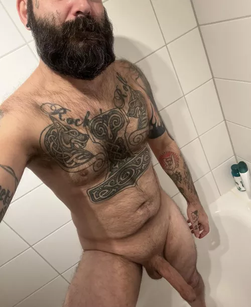 Would you be nice and help daddy shower?