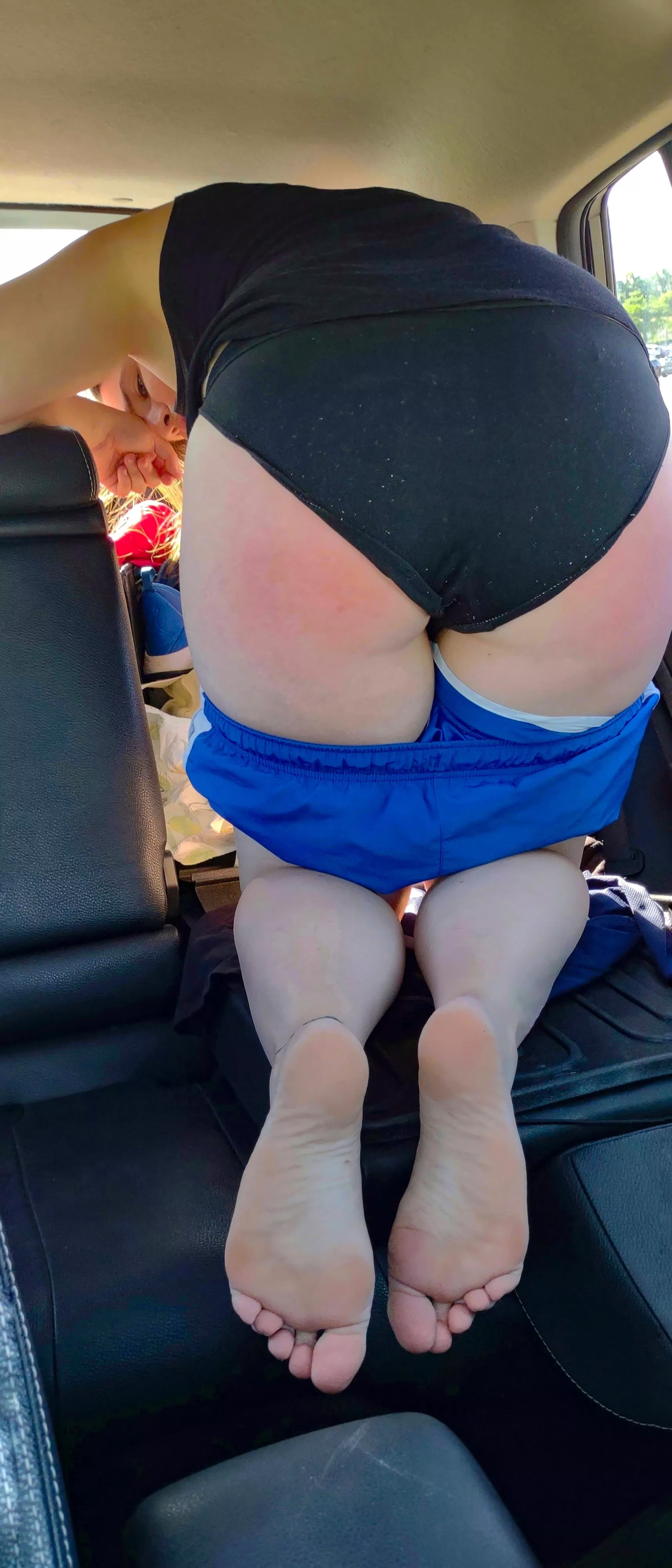 25f Spanked in the car post gym