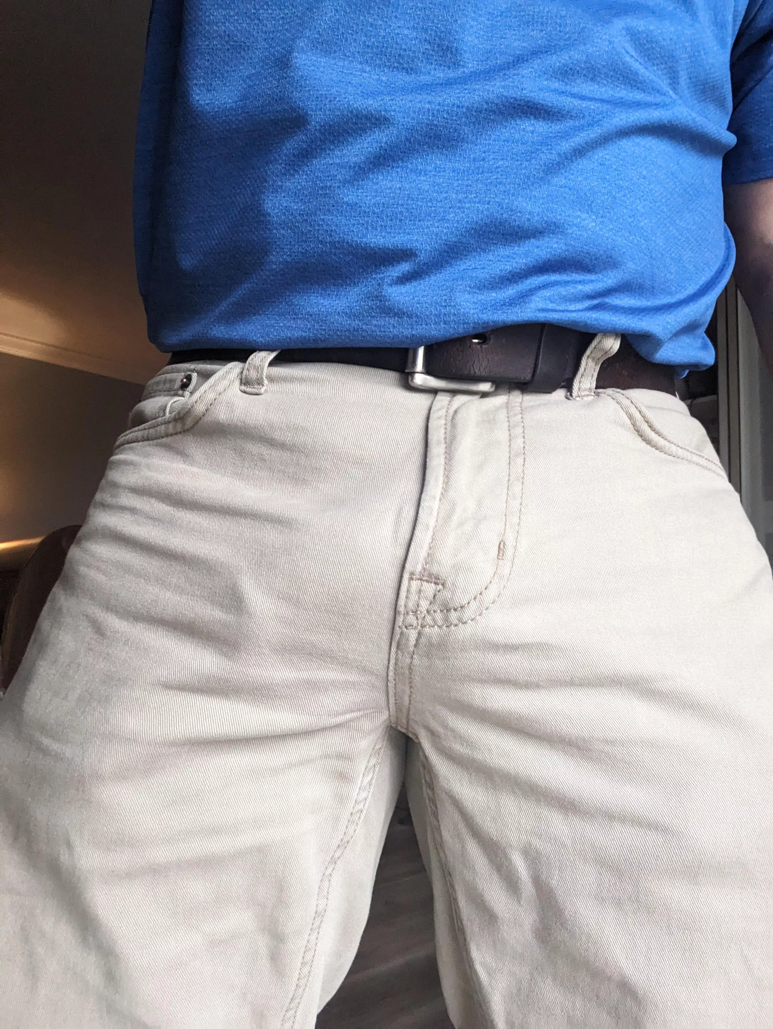 [44] are my trousers too tight?