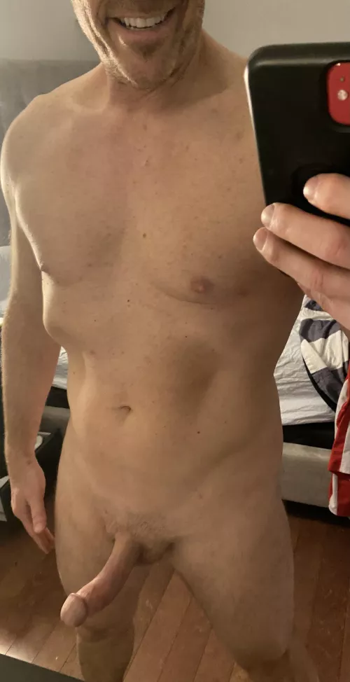 [55] Not the biggest but definitely the most happiest Daddy here. DMs always open.  ツ