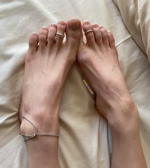 Anklet, or toe rings?