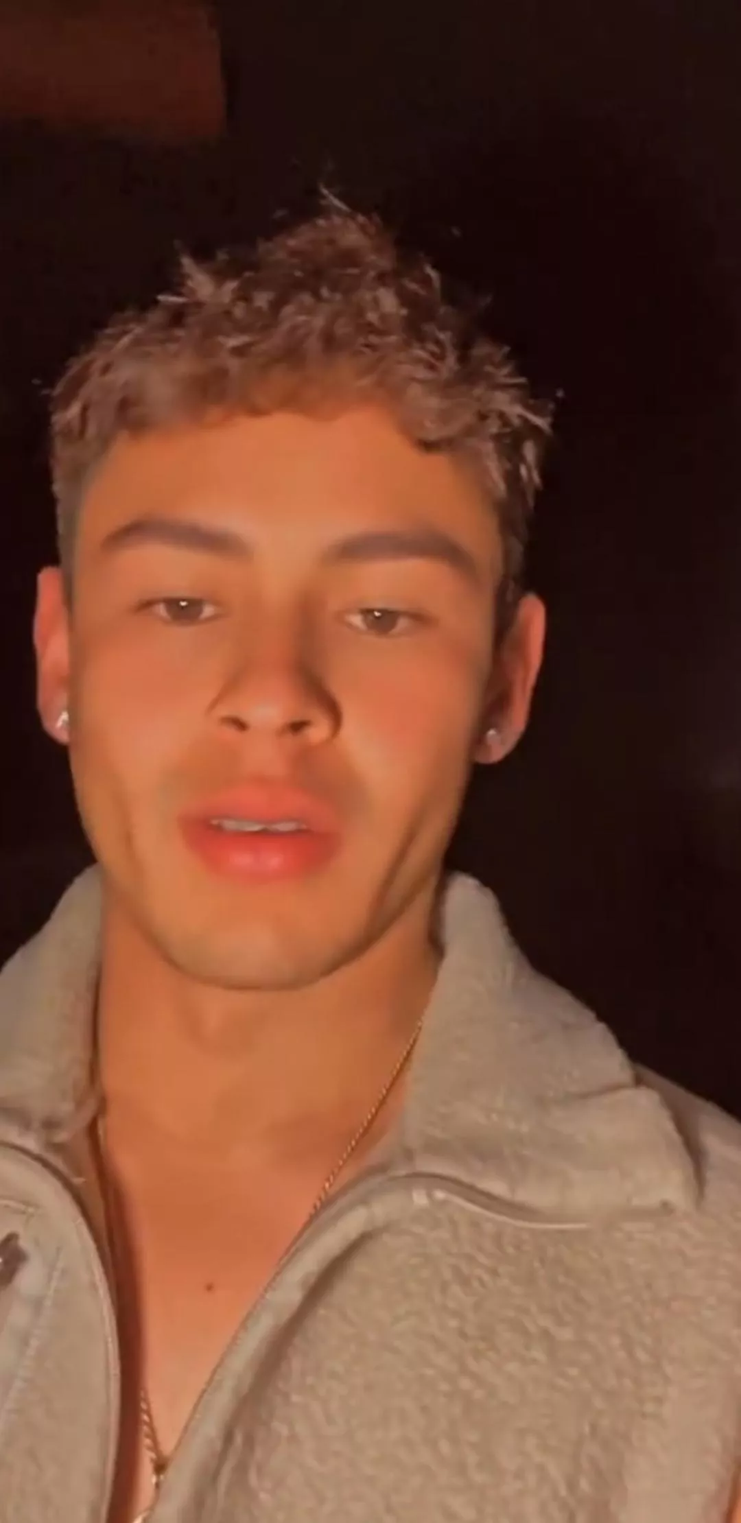 Anyone down to play apex or overwatch? Anyone down to play apex or overwatch?