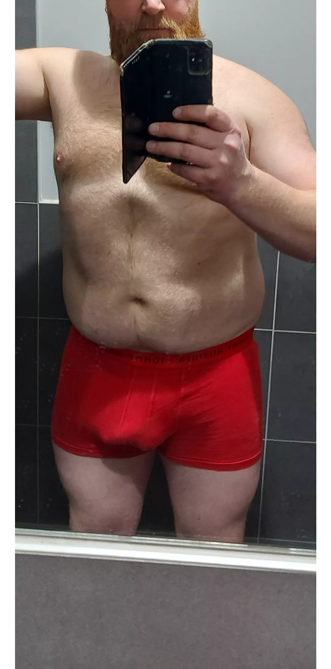 Anyone in to ginger dad bods?. (43)