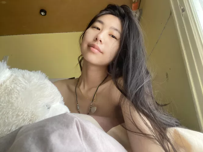 Are natural bare faces sexy?
