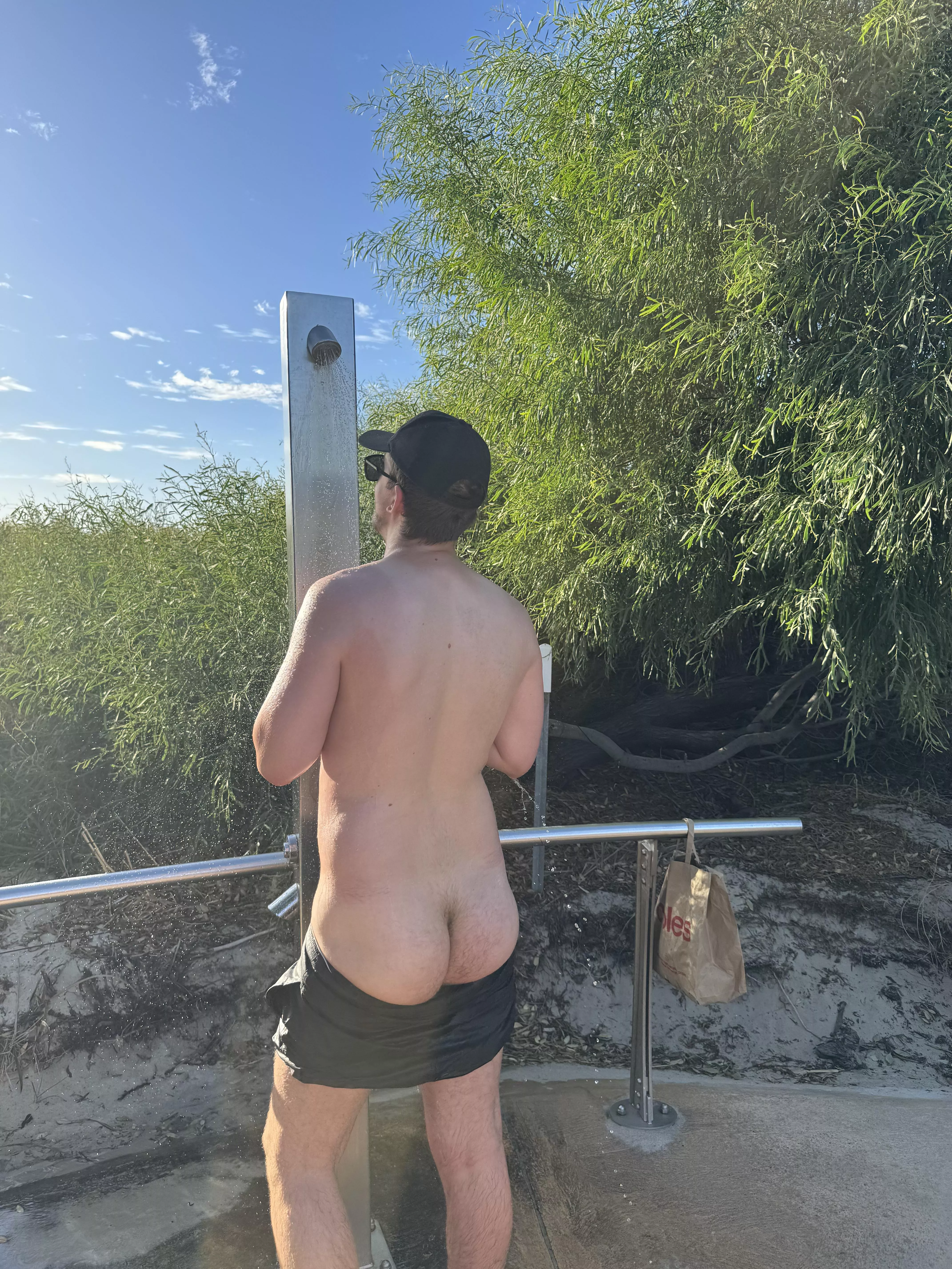 are you joining me at the beach? 