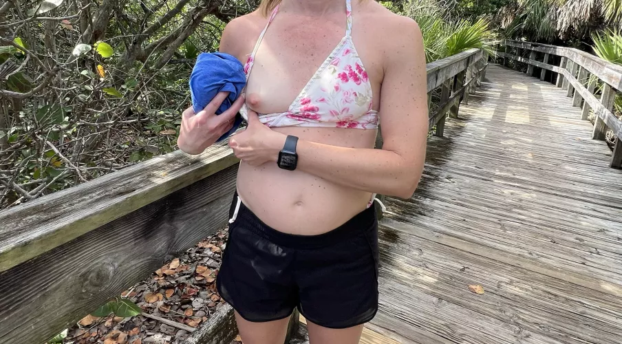 Boardwalk to the beach on spring break is a busy place! Had to be quick..