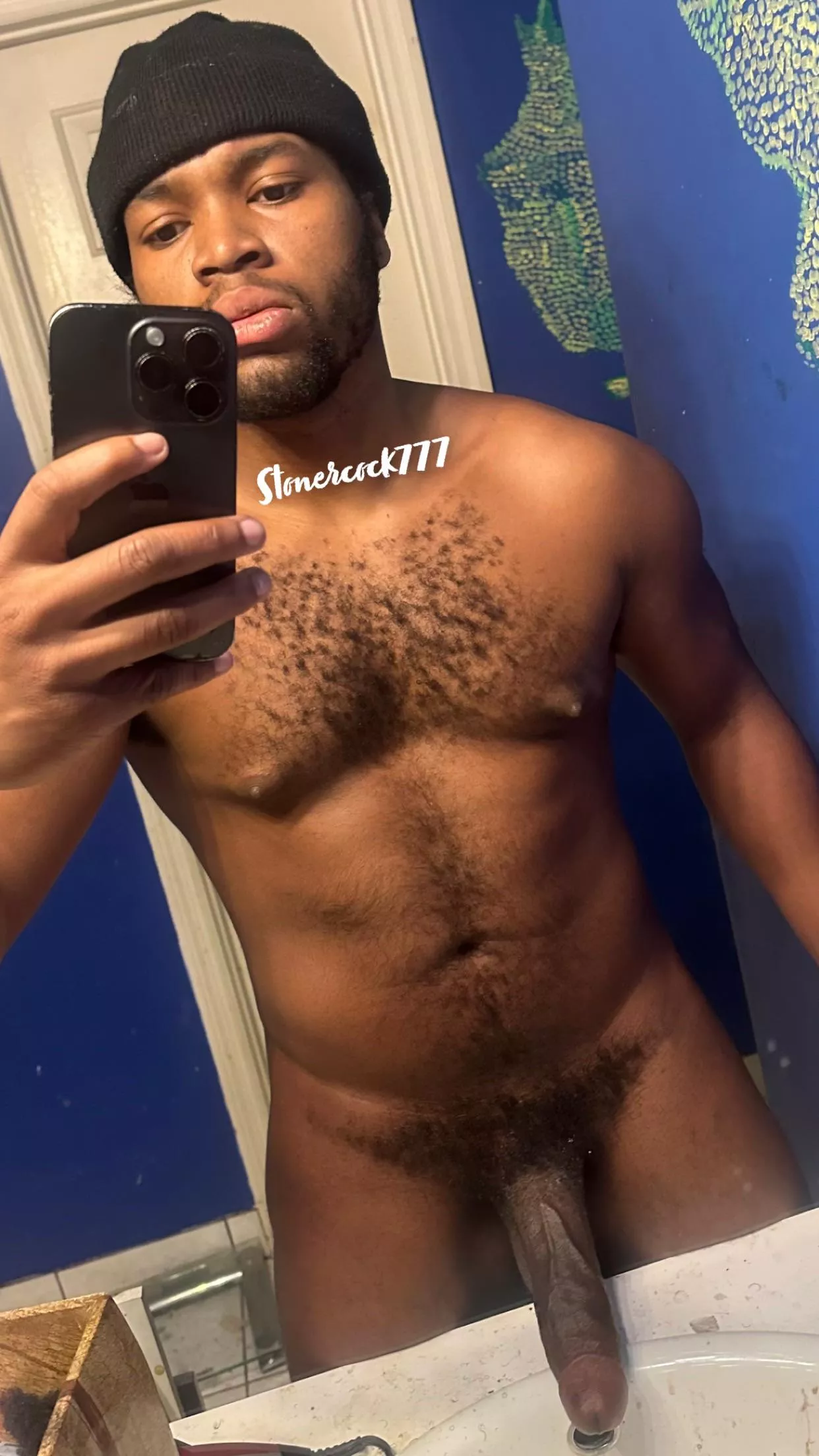 Can you hold this for me?? It’s kinda heavy😏😈💯 (watch me carry it elsewhere)