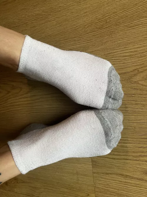 Day 2 of regular wear 💗🧦