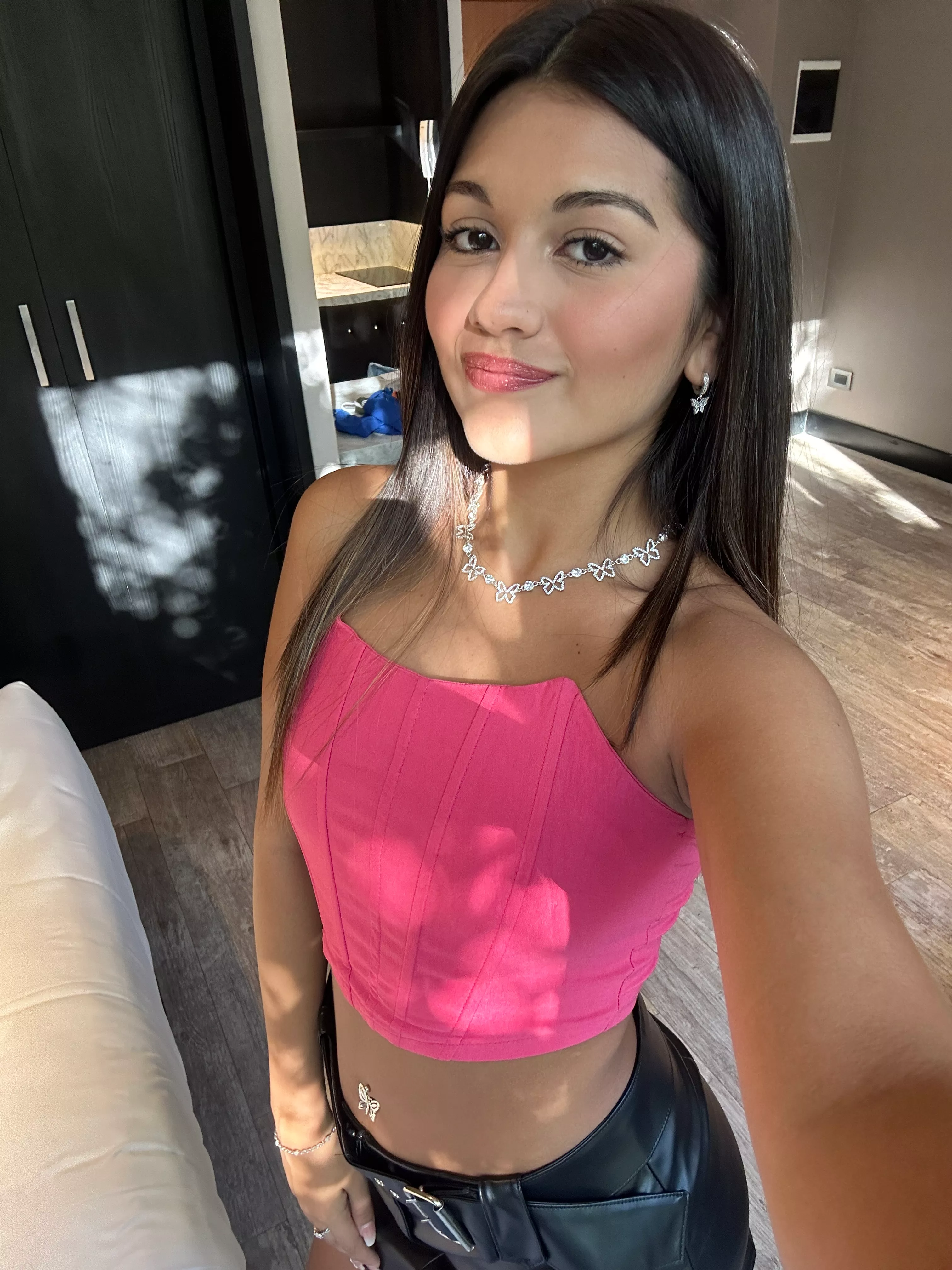 Do I look cute in this crop top?