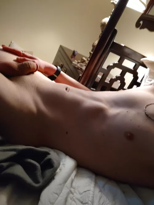 Do u like my shaved runners body? 