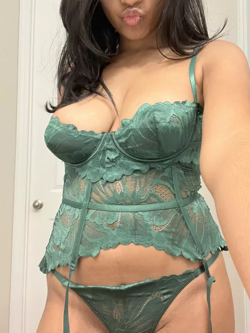 Do you wanna come over while my husband is at work? [F]