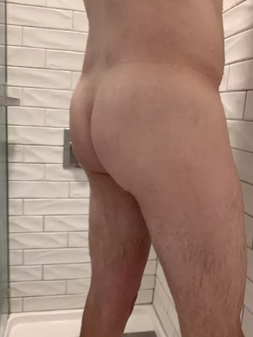 Early hump day view since this hotel shower is incredible 