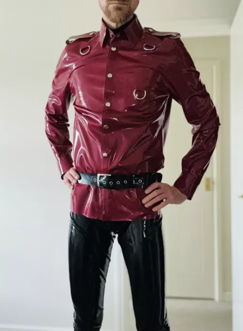 Even when working from home, it’s important to put in the effort to dress smart. Wouldn’t you agree?