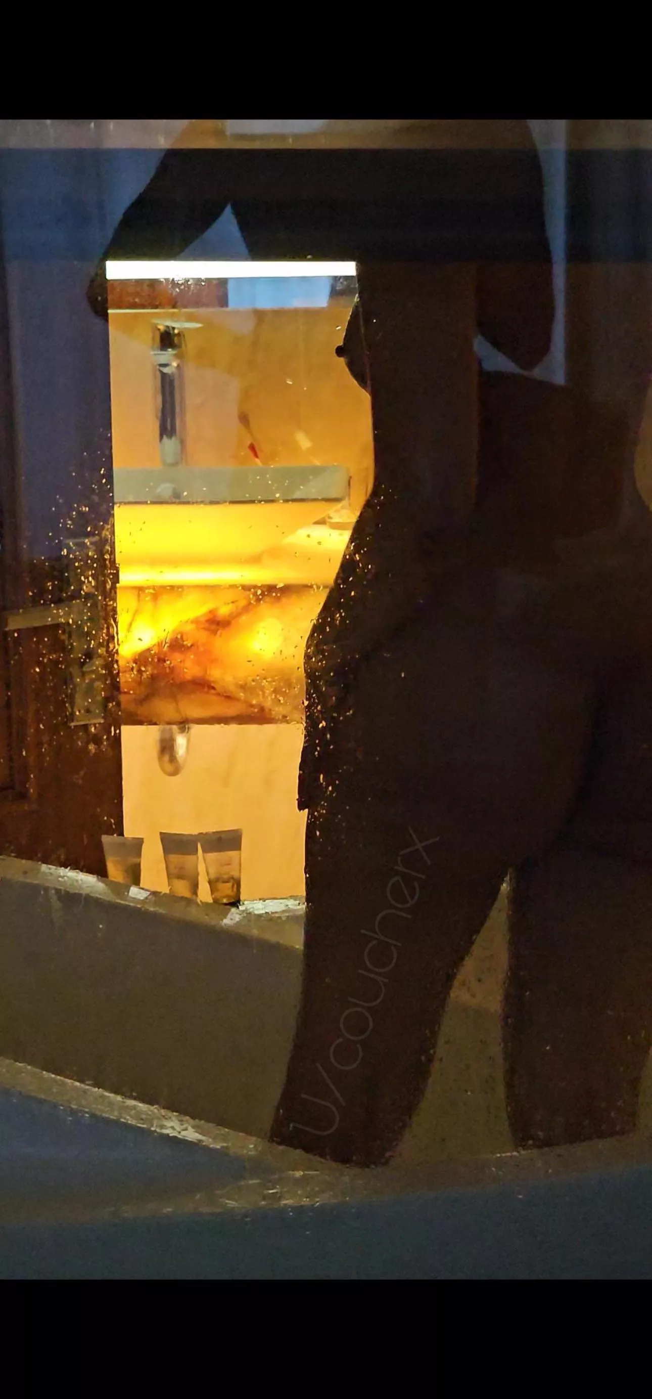 Forgot to close the bathroom blinds