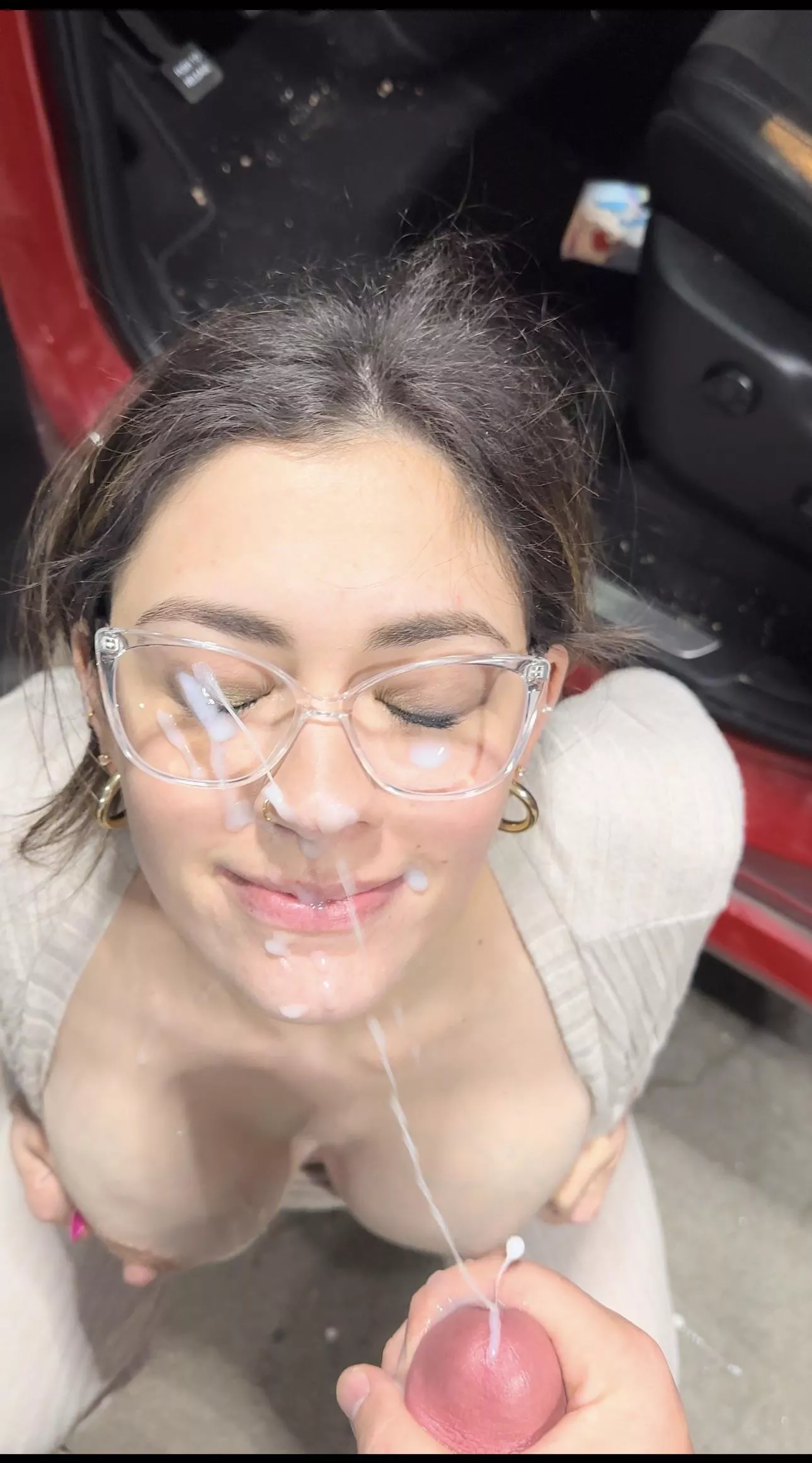 Good girls take cum where ever and when ever 😈