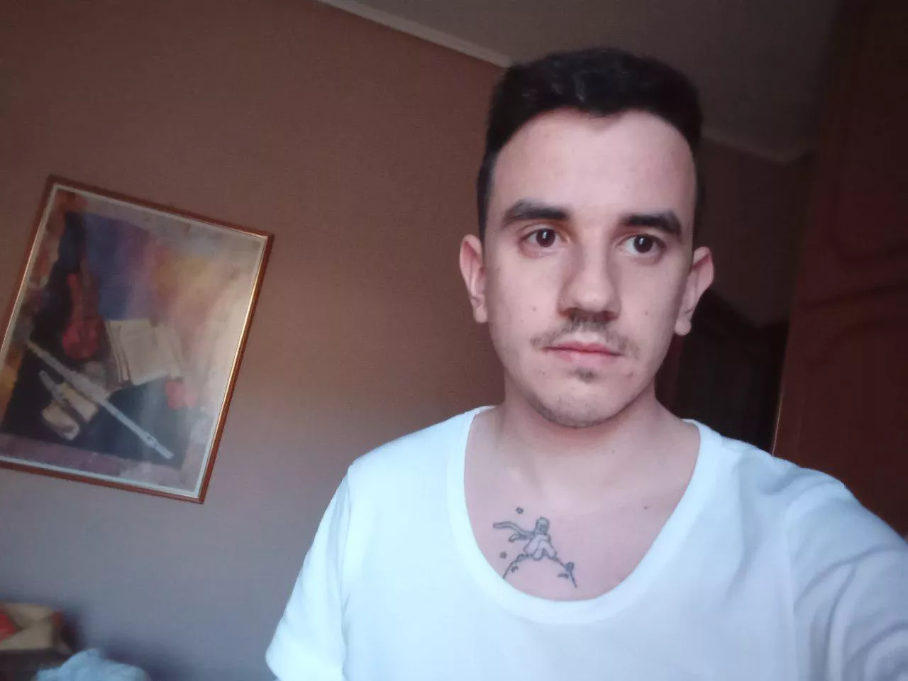 Greek guy here, feeling really good at the moment. About to get a tattoo! Feel free to comment.
