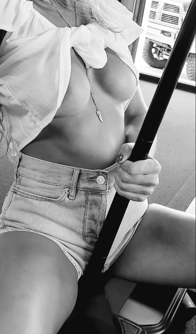 Have I mentioned mentioned how much I like playing pool