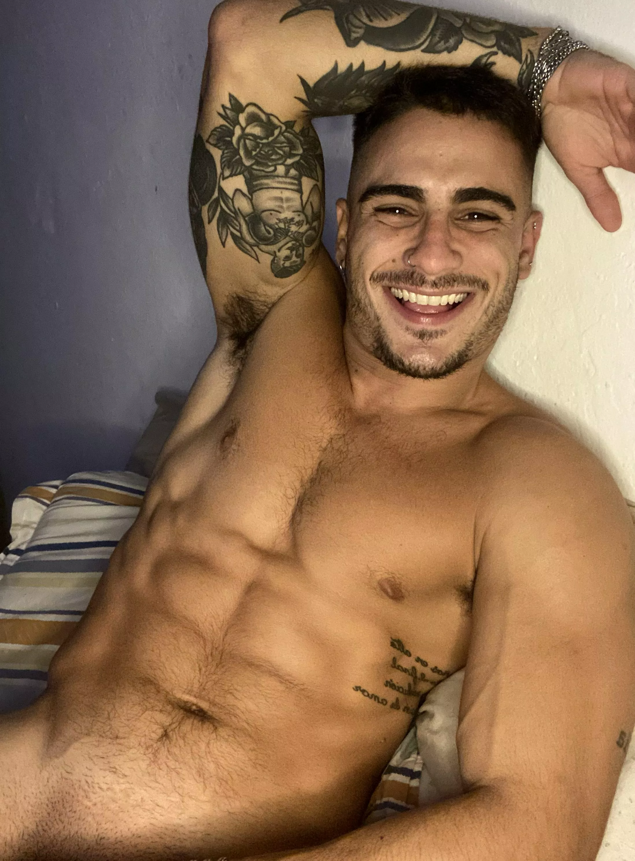 Hey guys, wassup! age 24