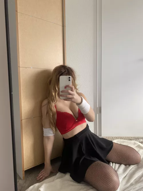 I need older men to dominate ....