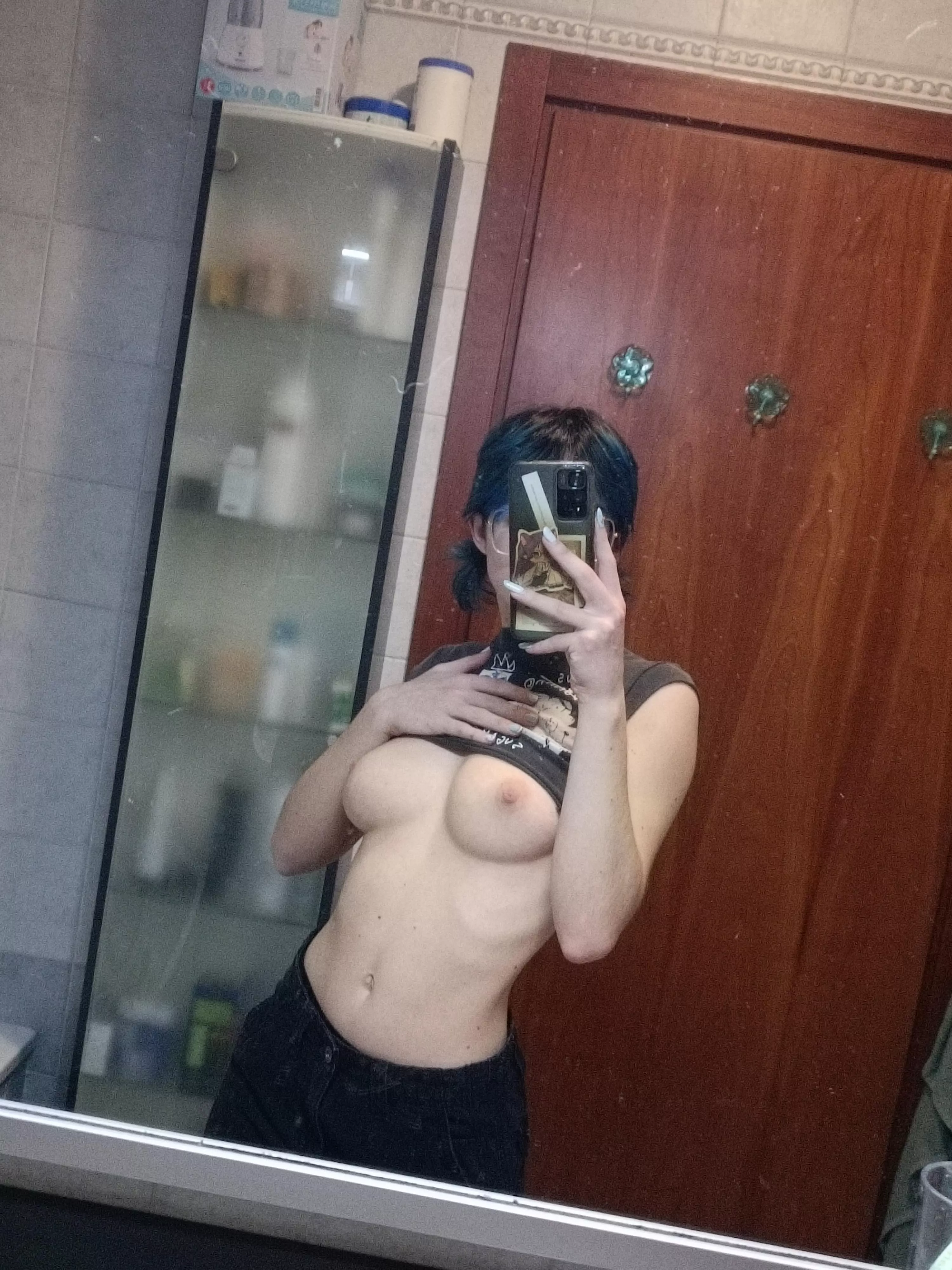 I think boobs still look good on masc girls ~