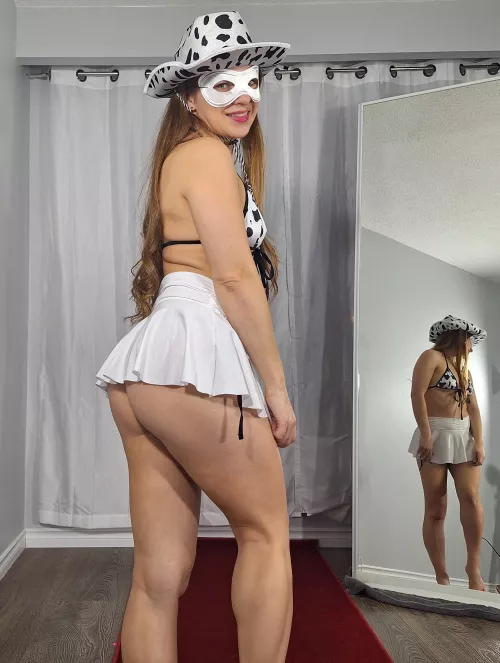 I think my skirt is a little too short