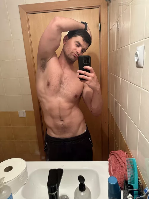 I think they will be the most brutally hot armpits you will see today🤤🥵