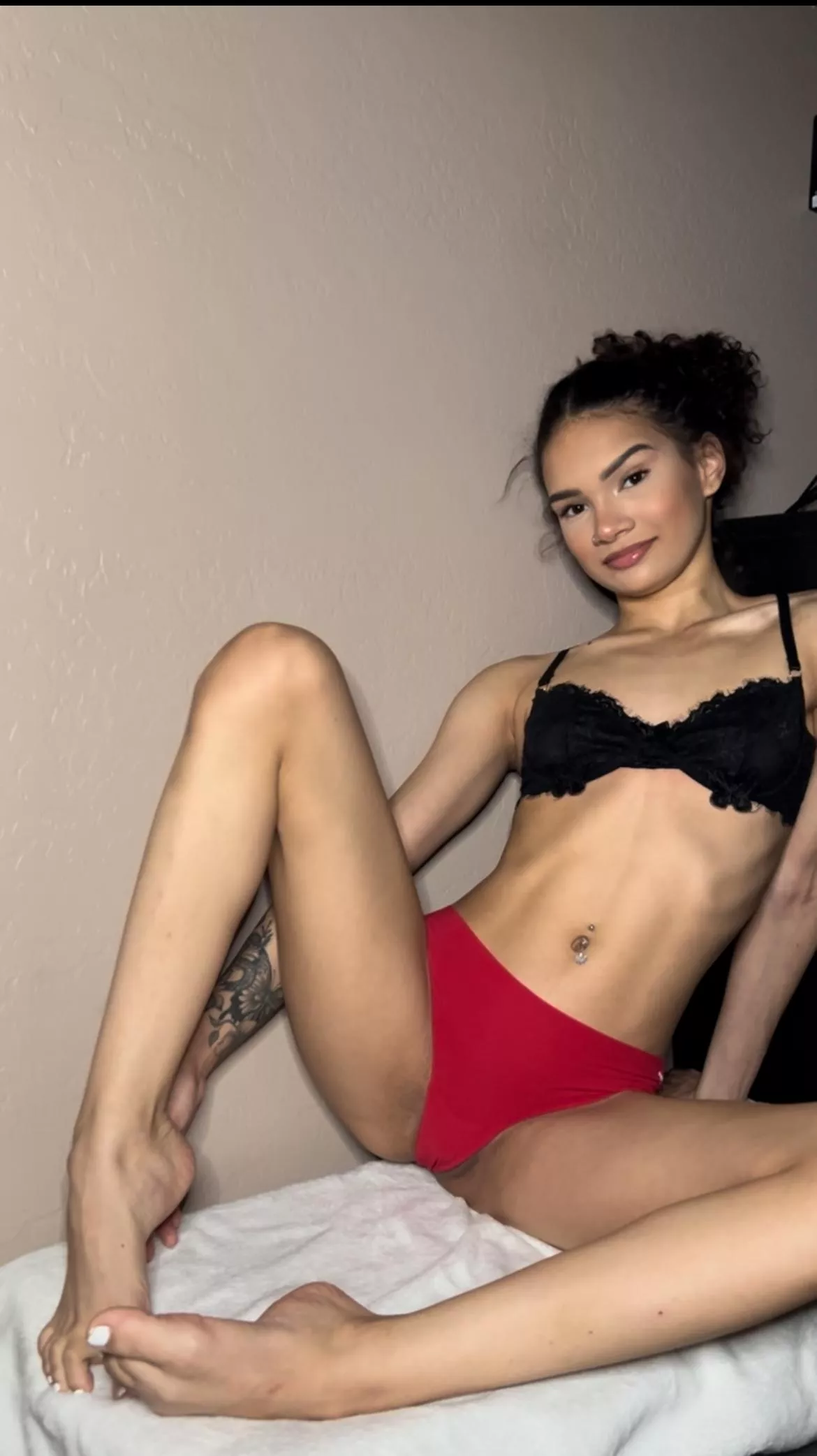 I want a roomie to pull my panty on the side