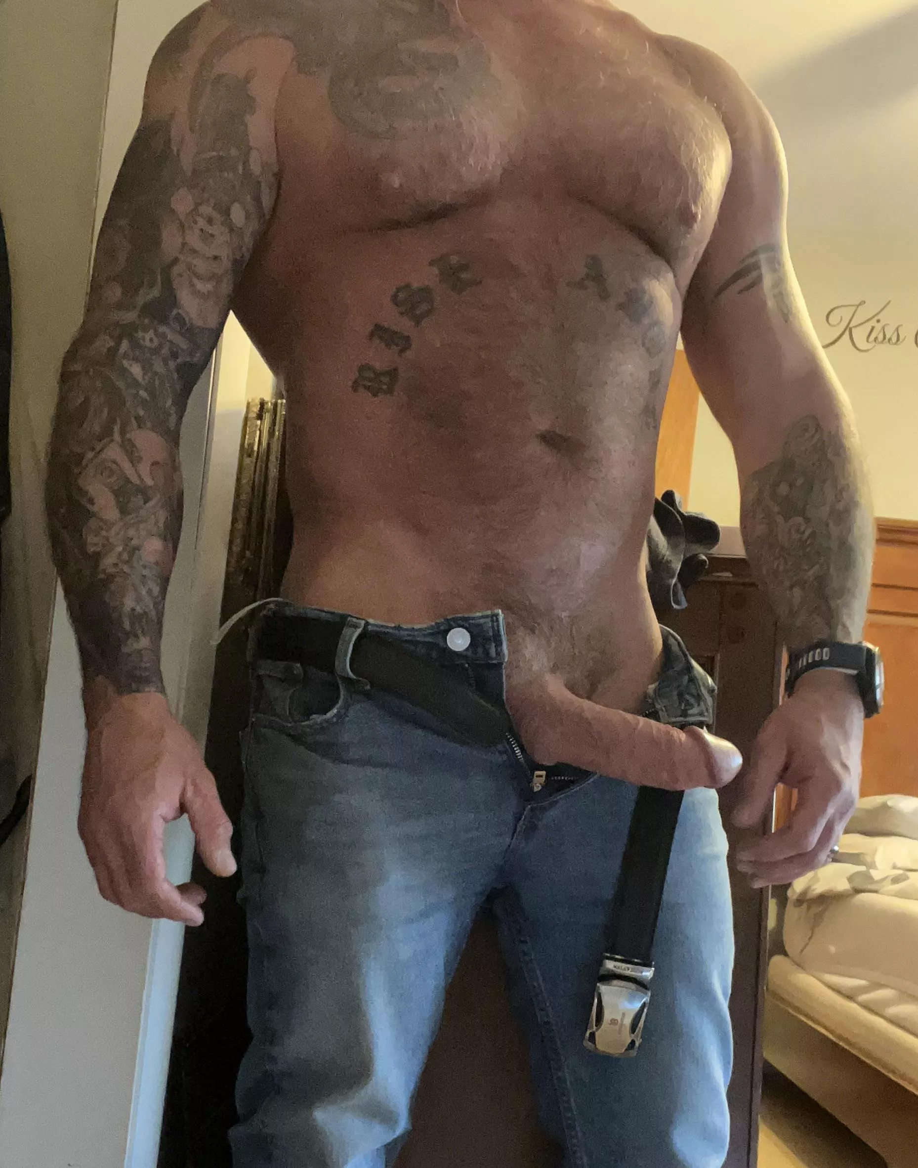 It’s not going to suck itself (49)