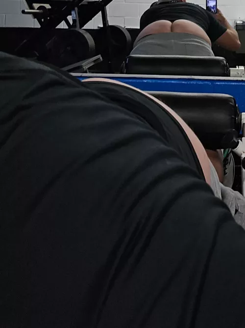 Leg/butt day at the gym 🍑