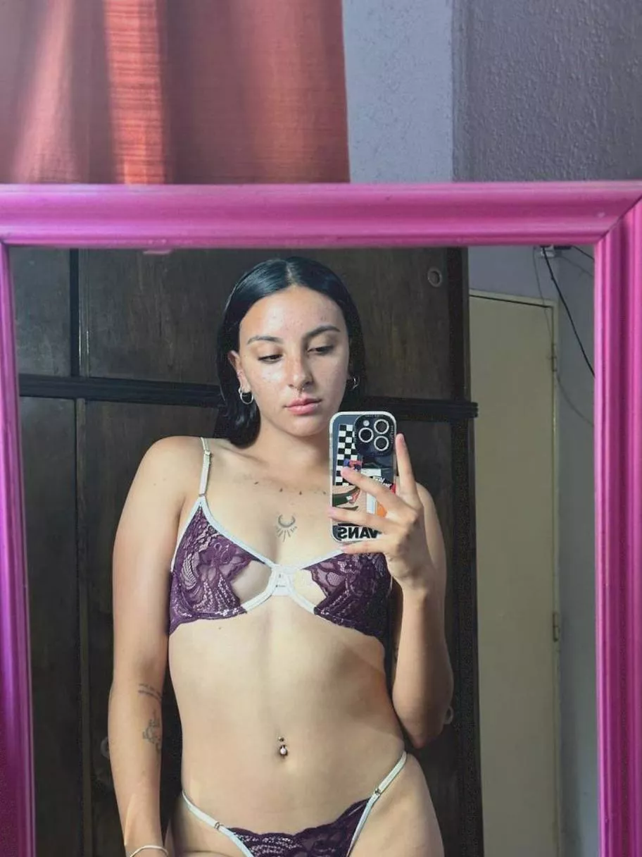  Make me even wetter papi 