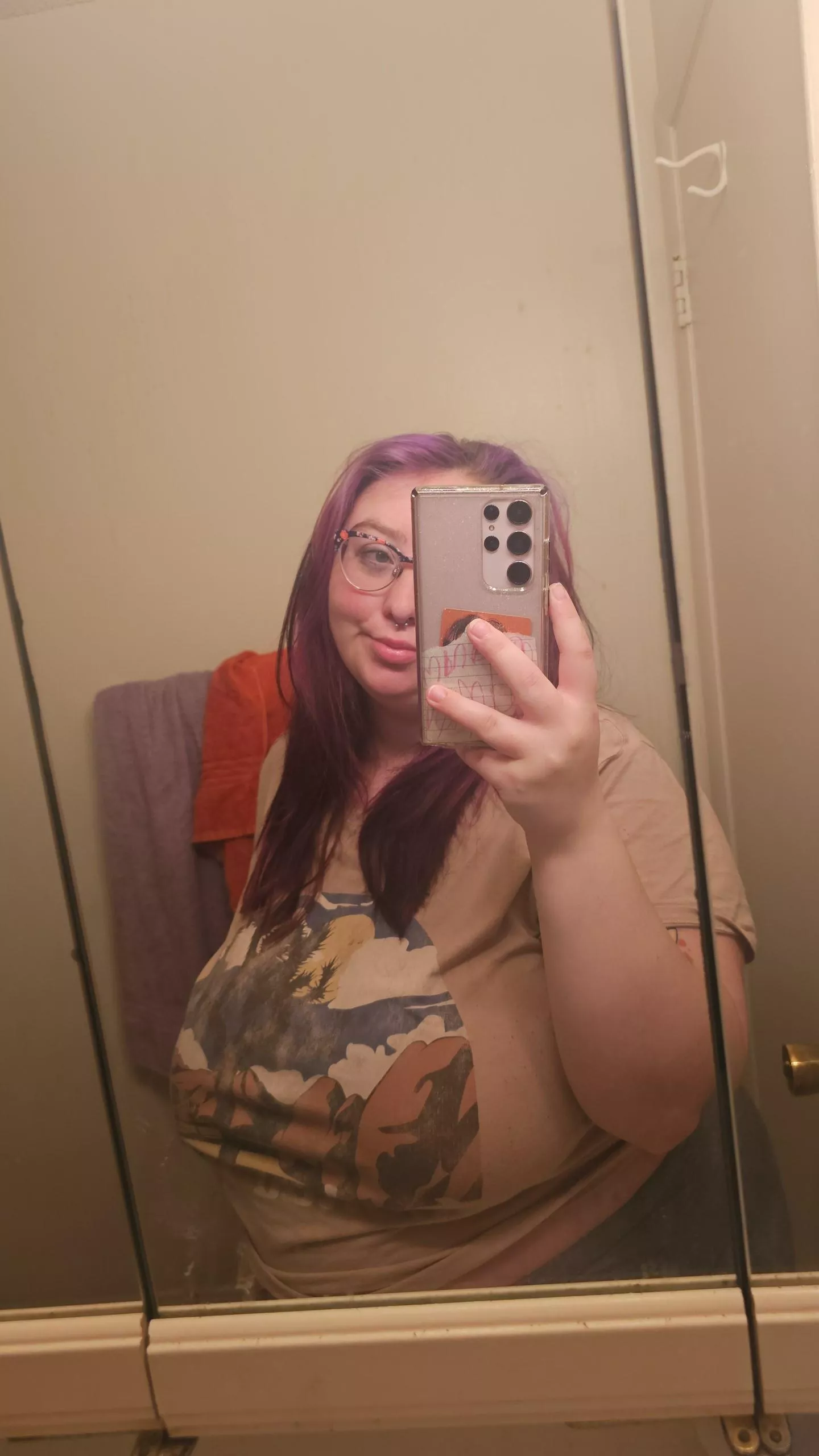 Mirror selfie from this morning💗