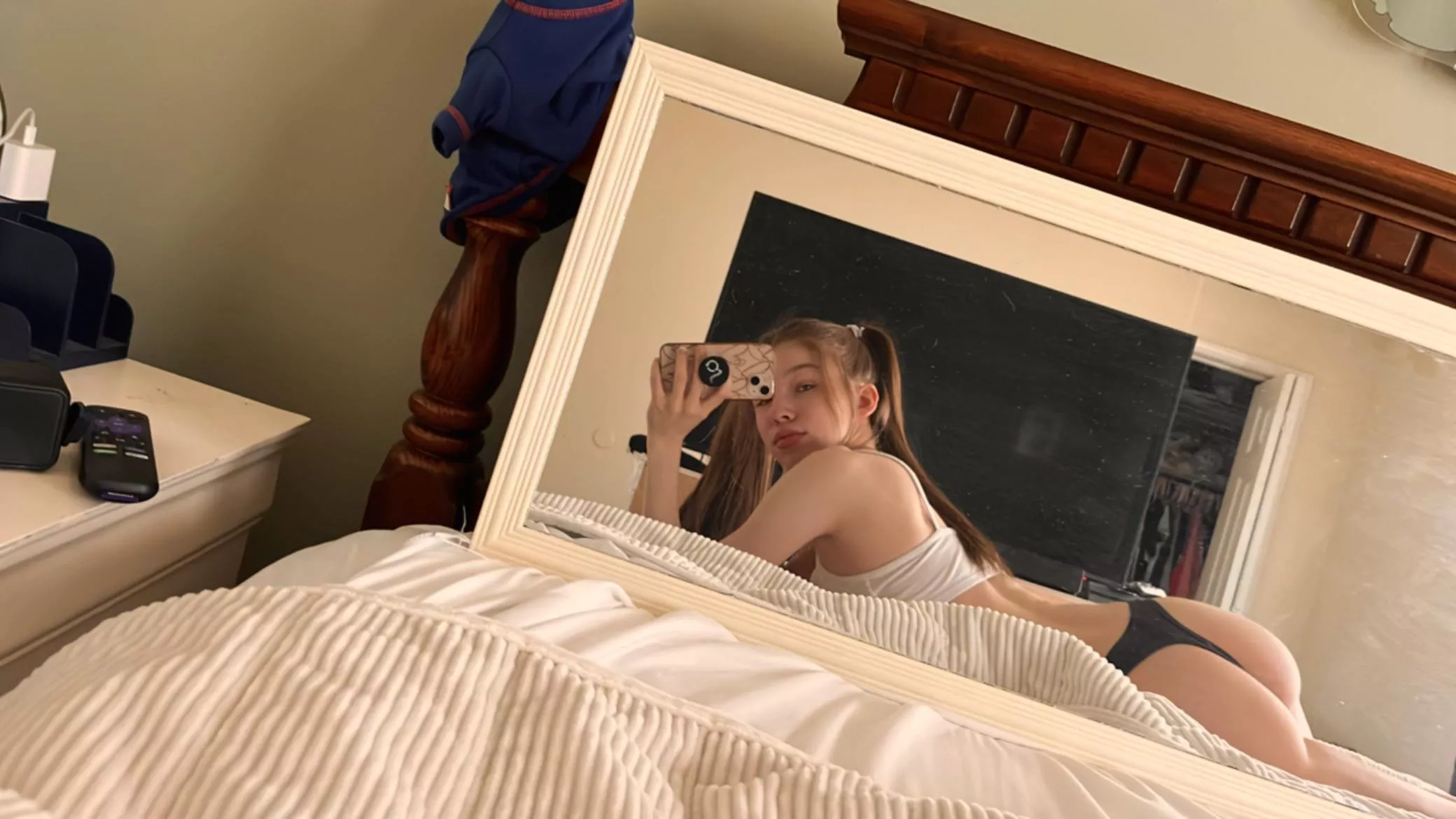 Mondays are hard… just like you are when you look at me. I know you need me, I know you want me. I’m all yours💋 [pic] [vid] [oth] [rate] [snp]