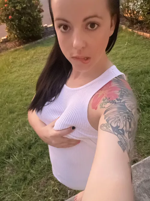 My pussy wants you to lick it!