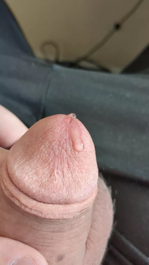 My soft dick leaking a ton 🥵🥵