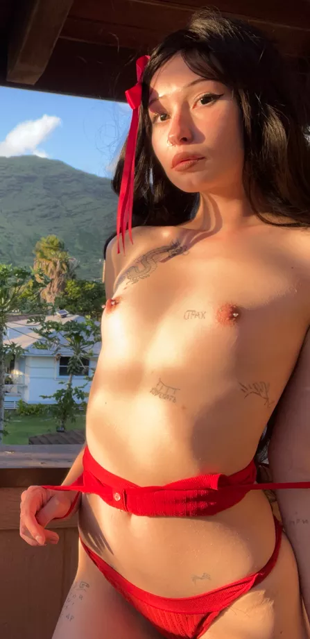 No one would even notice I'm sunbathing topless